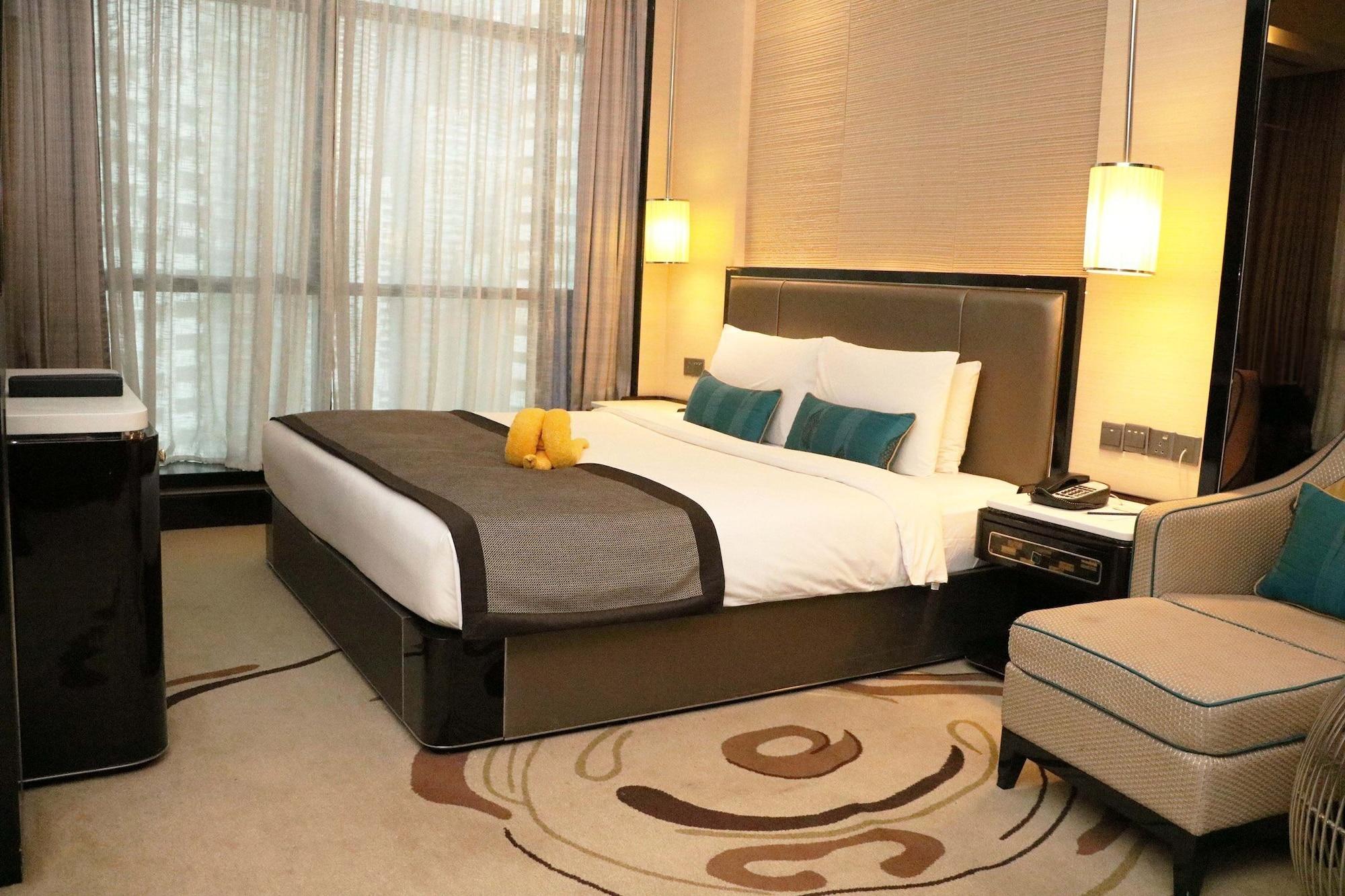 קואלה לומפור Pacific Regency Hotel Suites מראה חיצוני תמונה A bedroom at the hotel