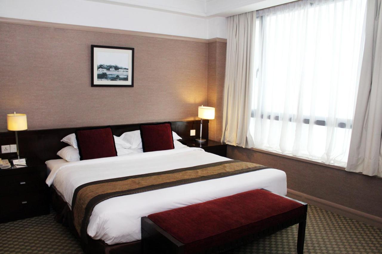 קואלה לומפור Pacific Regency Hotel Suites מראה חיצוני תמונה A bedroom at the hotel