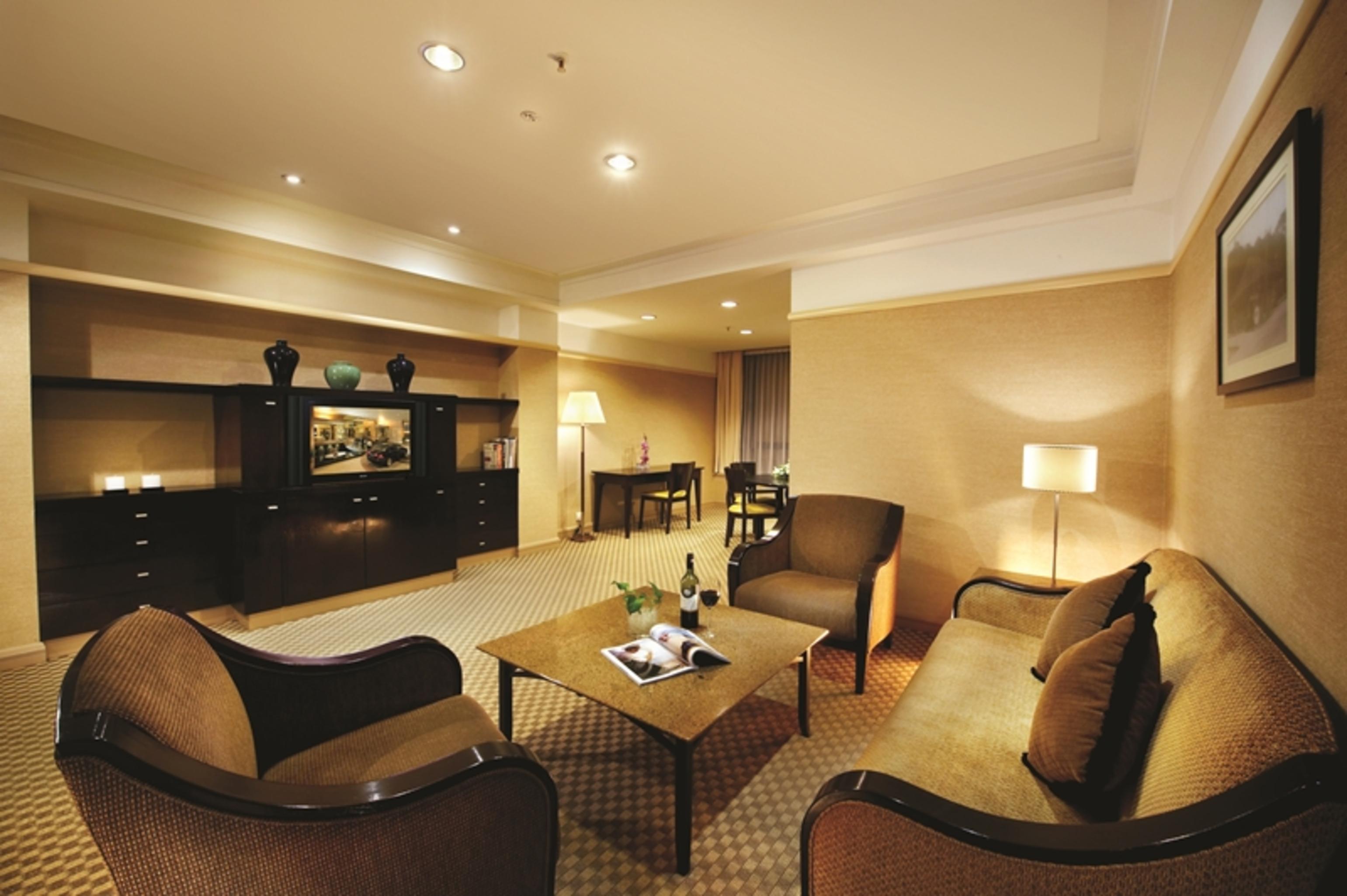 קואלה לומפור Pacific Regency Hotel Suites מראה חיצוני תמונה A suite at the hotel