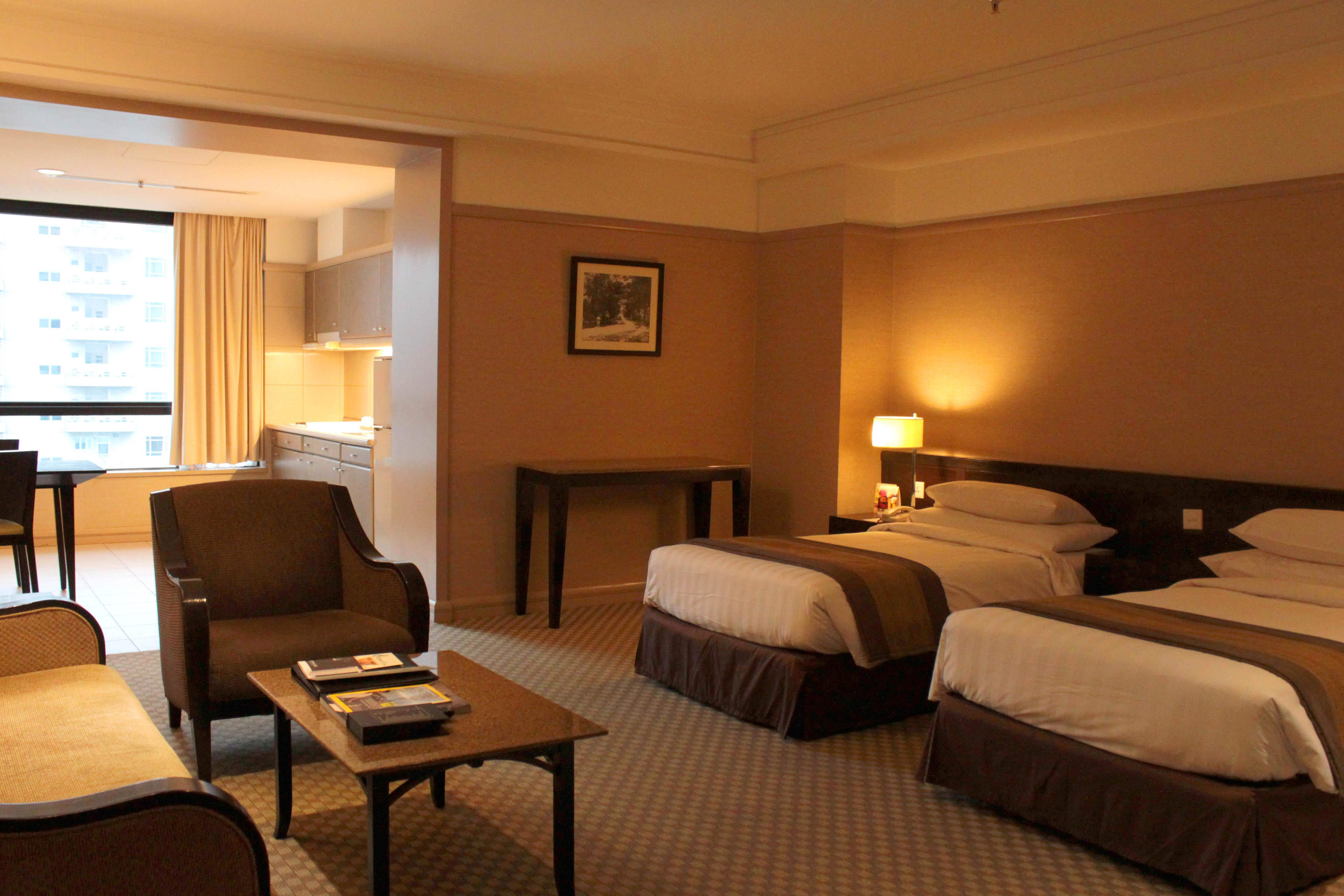 קואלה לומפור Pacific Regency Hotel Suites מראה חיצוני תמונה A room at the hotel