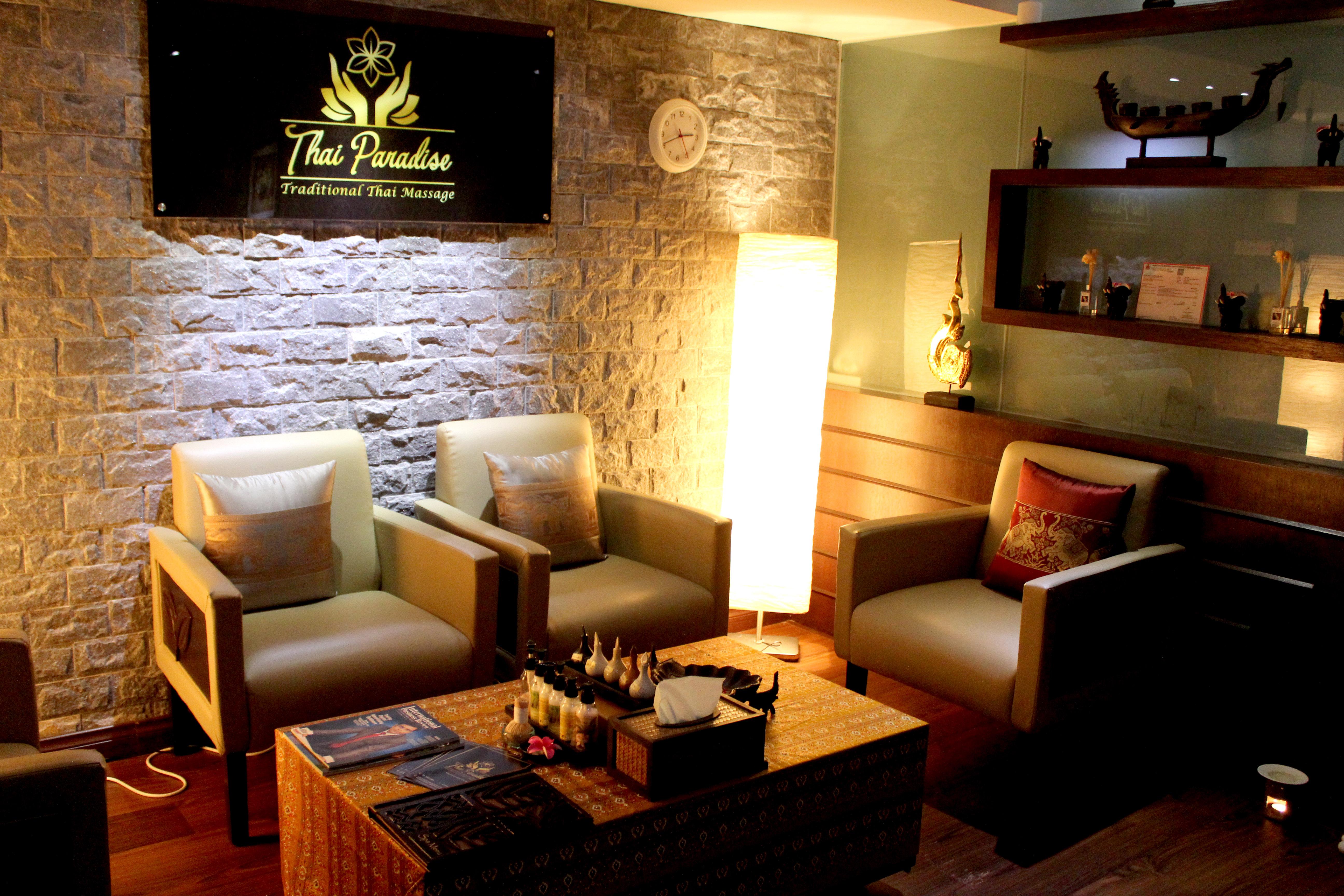 קואלה לומפור Pacific Regency Hotel Suites מראה חיצוני תמונה Thai Paradise
