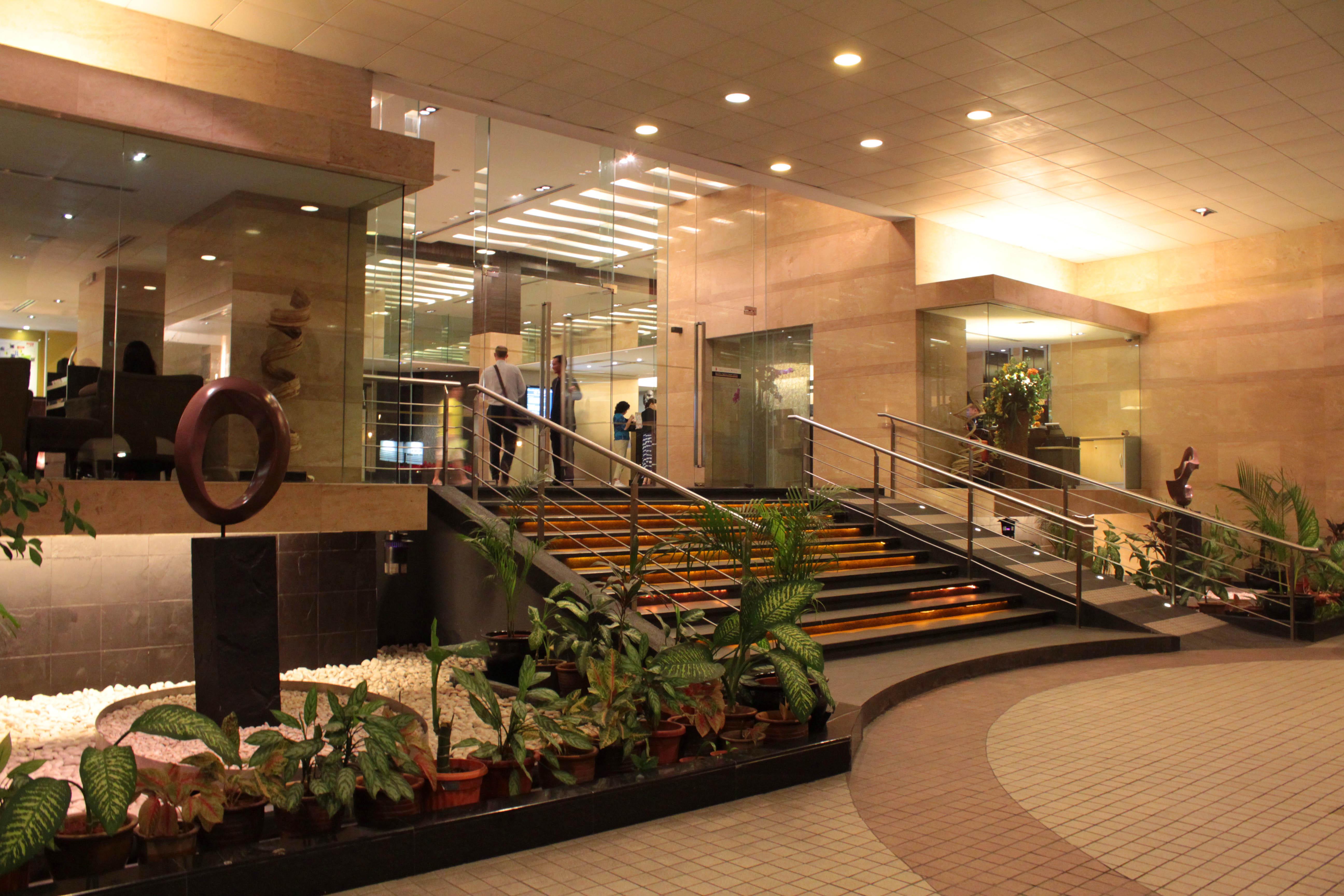 קואלה לומפור Pacific Regency Hotel Suites מראה חיצוני תמונה The lobby of the hotel